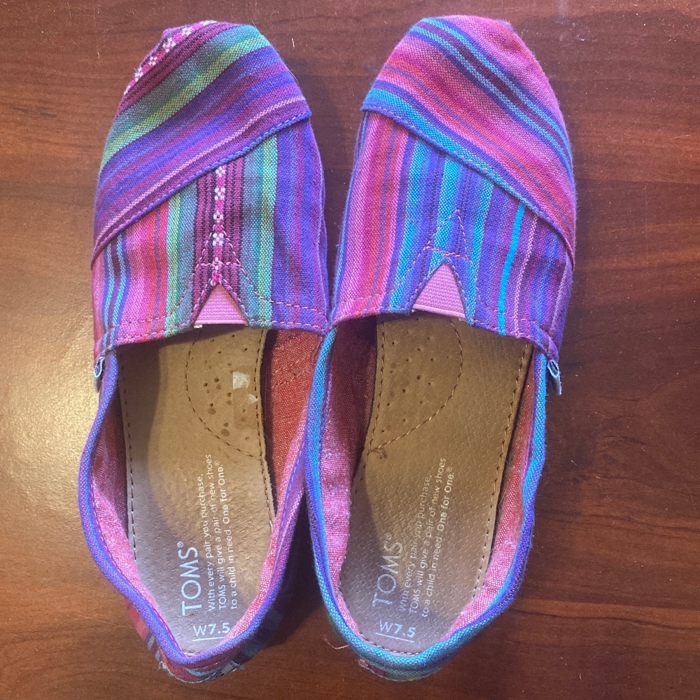 Colorful Striped Toms, W7.5